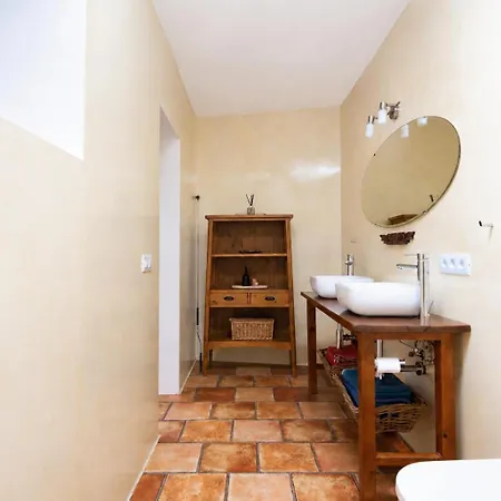 Tabaiba Lanzarote - Macaronesiahomes La Asomada (Lanzarote)